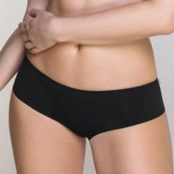 Slip Noir Livorne 8 Slip Noir Livorne -Bestform Lingerie CL02875 030 WEB 1 073e9a49 be1f 4d10 9977 8ab39534bd5c