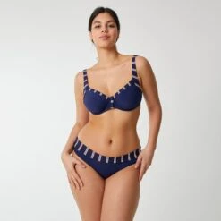 Haut De Maillot Avec Armatures Marine Précieux TAVOLARA 9 Haut De Maillot Avec Armatures Marine Précieux TAVOLARA -Bestform Lingerie CS14103 A27 WEB 3 e4d5c231 33fd 43a7 9104 caee62496209